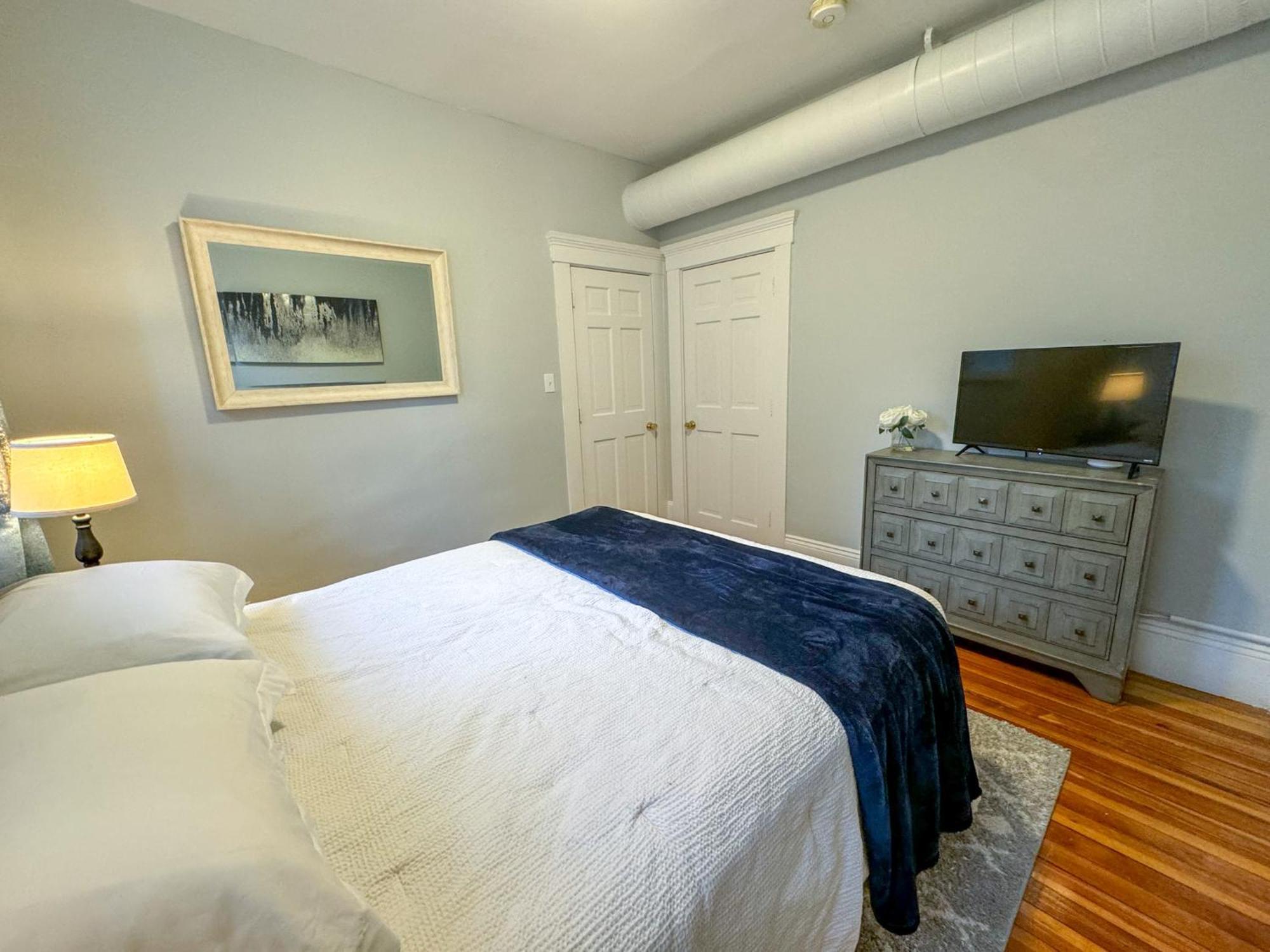 Huge,3 Bed,2Bath,Public Transport,Boston,Sleeps 9 Apartment Бруклин Екстериор снимка
